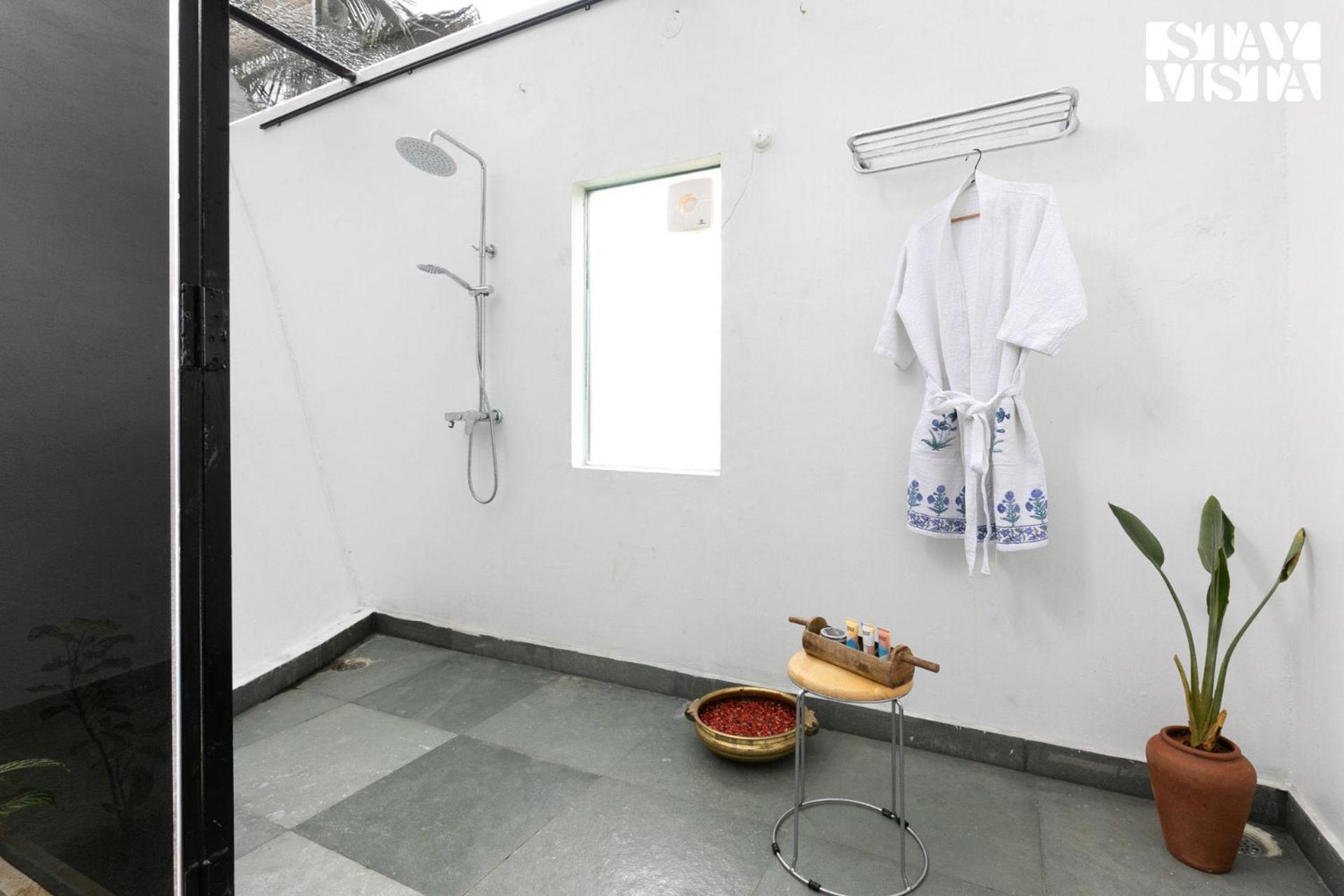 Stayvista At Shwaas Mysore With Private Pool Esterno foto